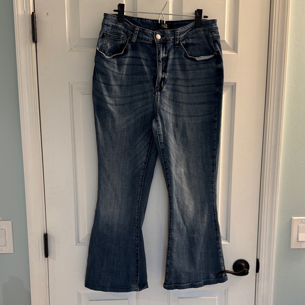 Cropped-cut Judy Blue Women's Flare Jeans